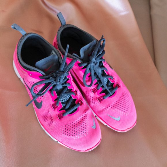 Nike Free 5.0 TR Fit 4 Sneakers Pink Size 7.5 - Picture 3 of 8